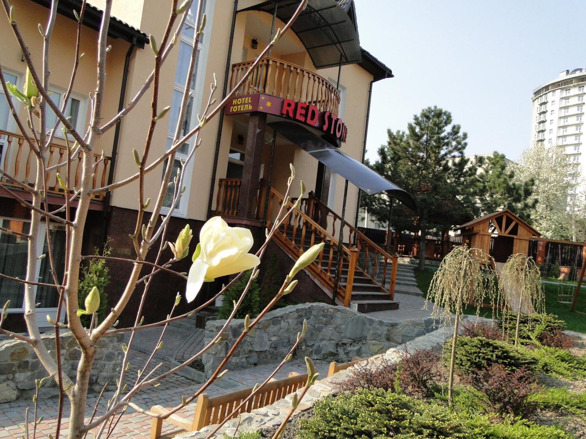 Hotel Red Stone Truskavets