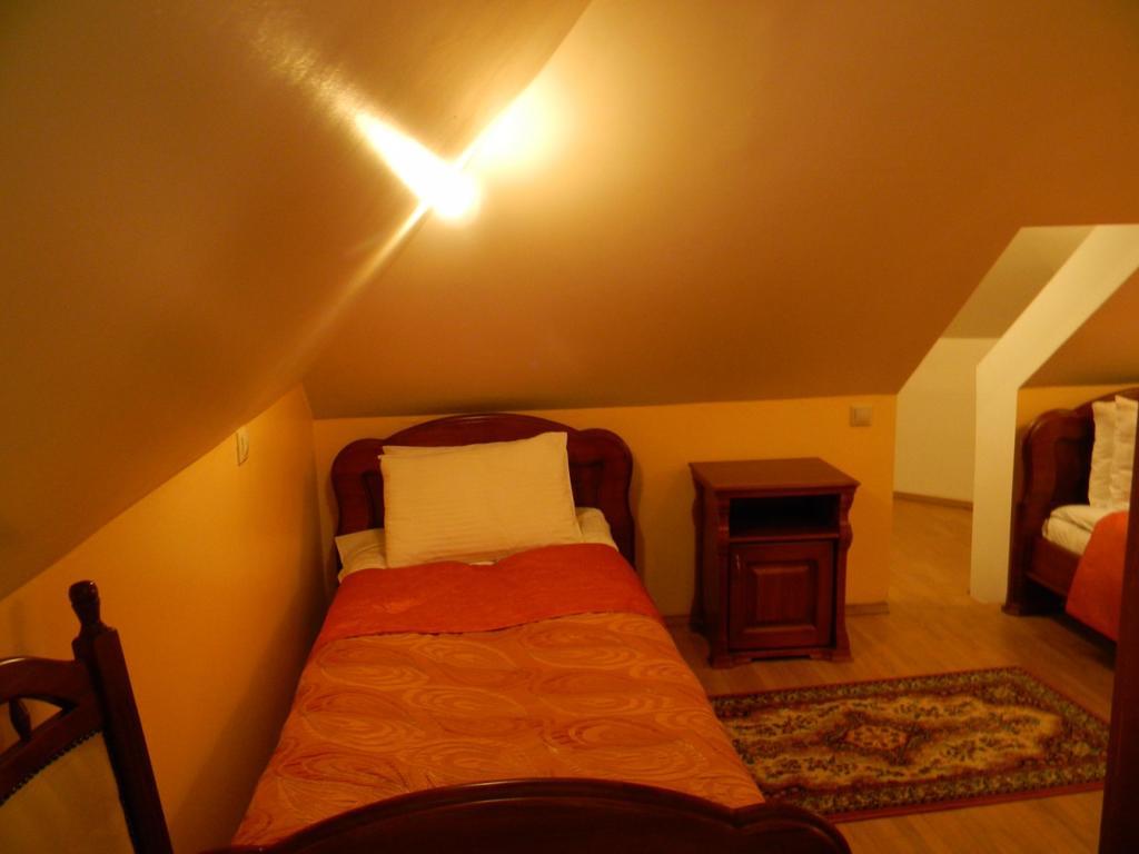 Red Stone Hotel Truskavets